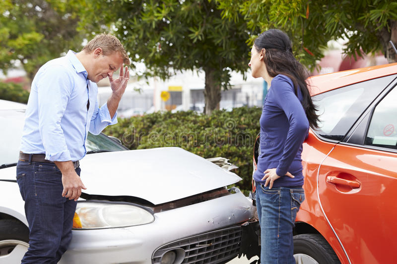 SAFETY FIRST: 6 STEPS YOU SHOULD TAKE AFTER BEING IN A CAR ACCIDENT