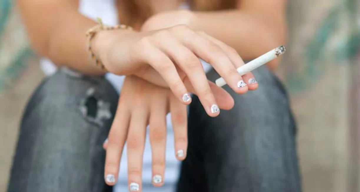 New Zealand To Be Smokefree By 2025, Passes World-First Law To Ban Smoking For Next Generation